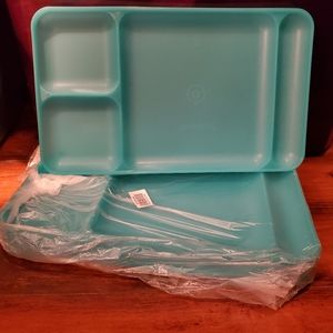 Tupperware dinner trays  6pc set